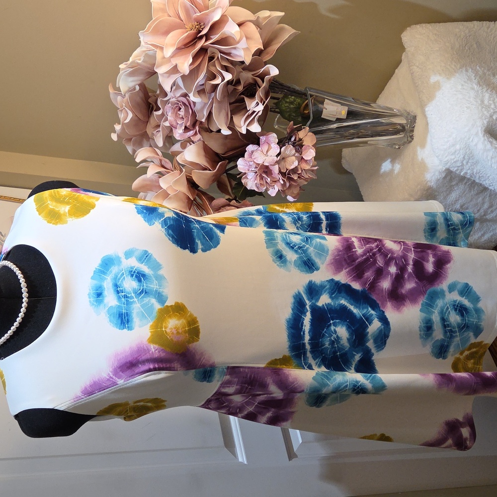 Nwt 20W Calvin Klein White Midi Dress with Blue, Purple & Yellow Floral Prints
